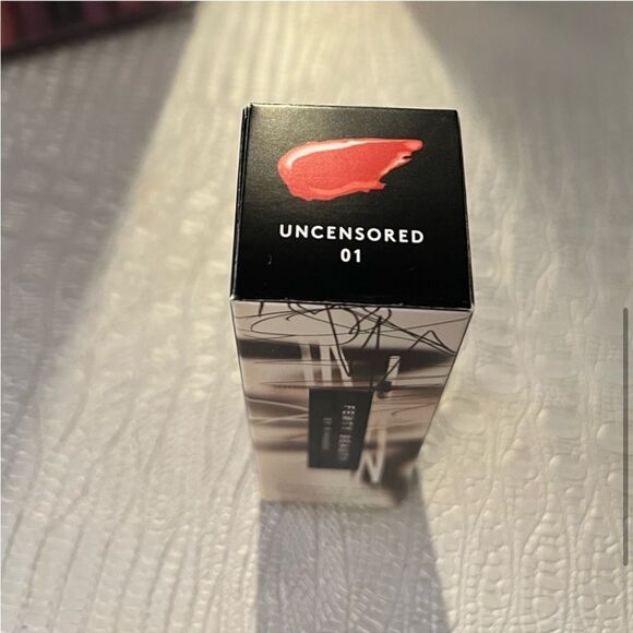 Fenty Beauty Stunna Lip Paint - Picture 7 of 7